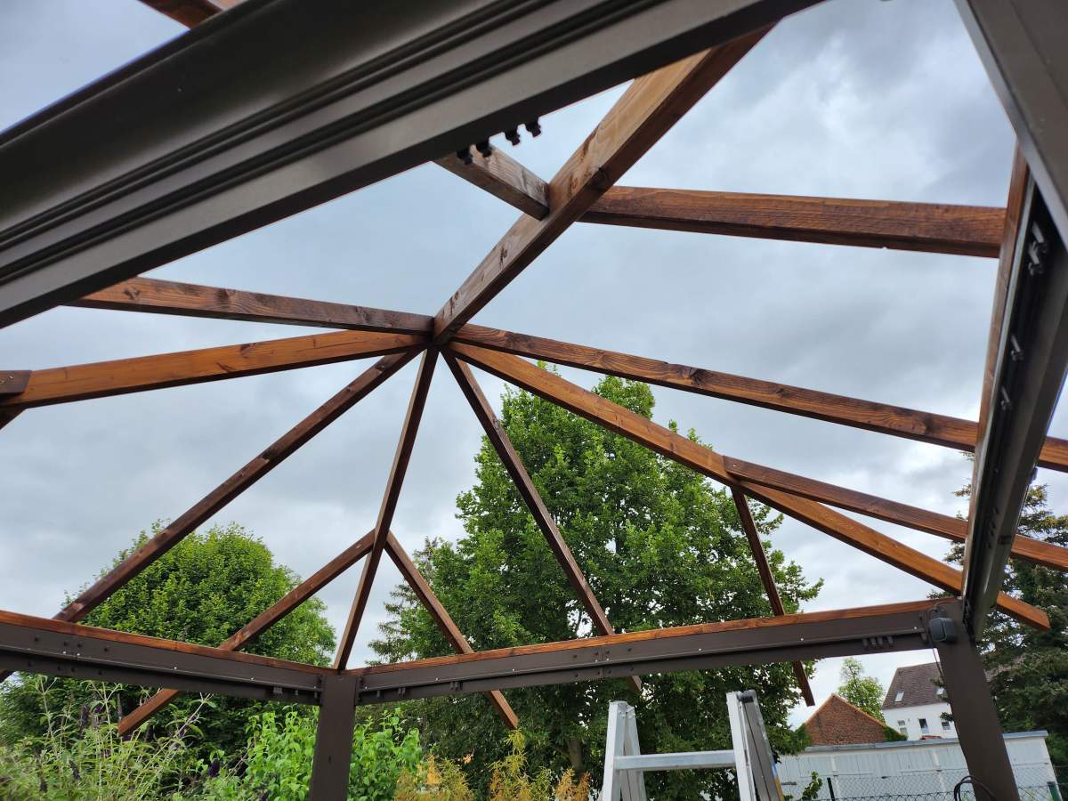 Sonstige Holzbau-Projekte: Klettergerüst Ziethen, Pavillon Strausberg, Zwischendecke Eberswalde